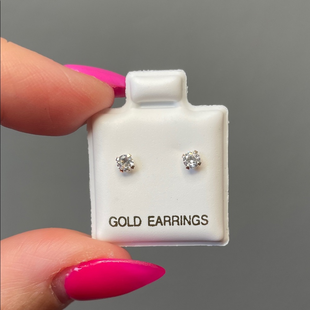 14 KT Real Solid White Gold AAA CZ Stud Earrings